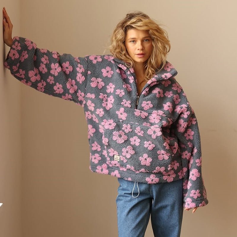 Floral Teddy Fleece Half Zip Jacket featuring a retro daisy print in an oversized sherpa style, perfect for cozy casual wear. 4