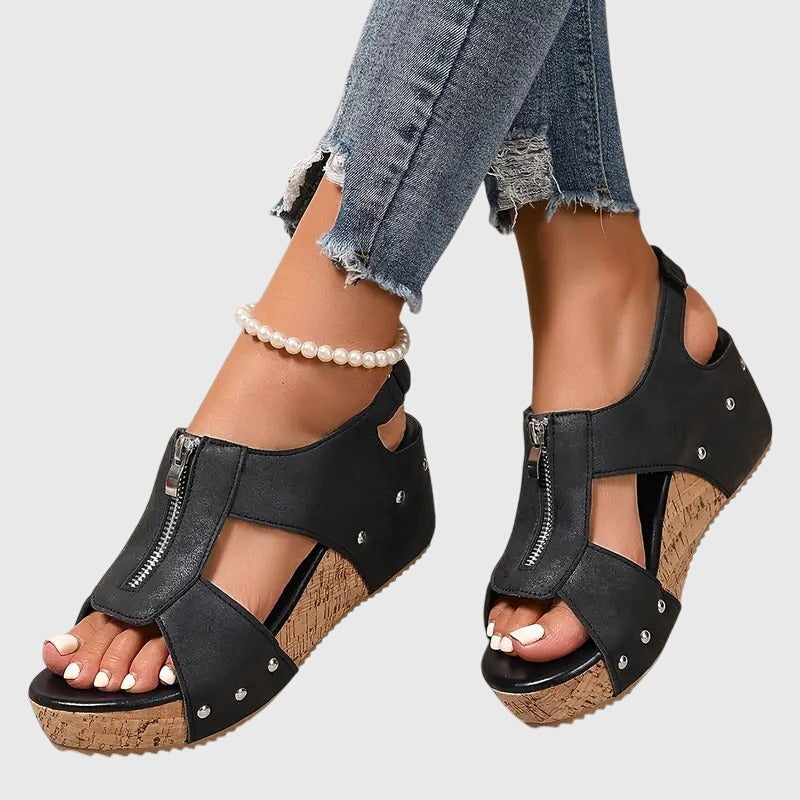 Orthopedic sandals for women featuring cushioned support, adjustable fit, and comfortable zipper closure for all-day wear. 3
