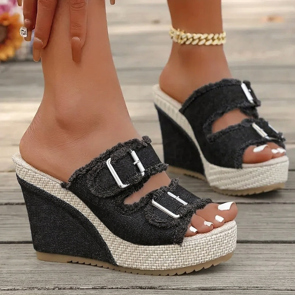 Wedge sandals for women featuring adjustable straps and cushioned comfort, designed with a modern fray edge for stylish summer wear. 8