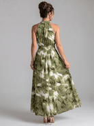 Abstract Print Midi Dress with Halter Neckline and Defined Waist – Lightweight Flowing Fabric 1