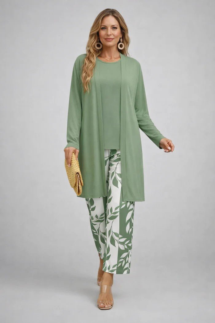 Elegant Three-Piece Set with Botanical Print Trousers – Plus Size Women's Casual Outfit – Lightweight and Breathable 3