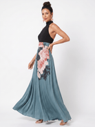 Floral Maxi Dress with Halter Neckline and Front Slit – Elegant Evening Wear in Smooth Fluid Fabric 1