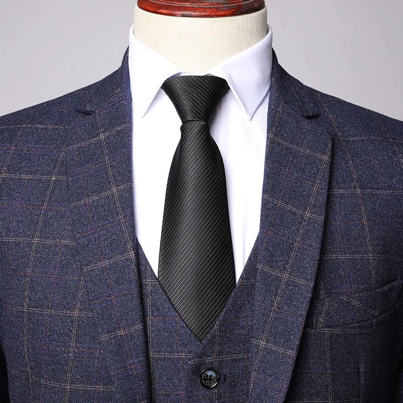 Men's Three-Piece Suit with Windowpane Check – Tailored Blazer, Waistcoat, and Pants for Weddings and Formal Events 3