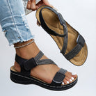Orthopedic comfort sandals featuring adjustable straps, a lightweight design, and perfect for casual summer footwear. 3