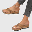 Orthopedic flip flops featuring an ergonomic design and shock absorption technology, perfect for lightweight casual wear and providing comfort and support for your feet. 5