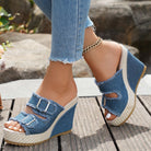 Wedge sandals for women featuring adjustable straps and cushioned comfort, designed with a modern fray edge for stylish summer wear. 5