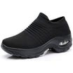 Women's slip-on sneakers featuring air cushion technology and a breathable knit design, perfect for all-day comfort and stylish casual wear. 2